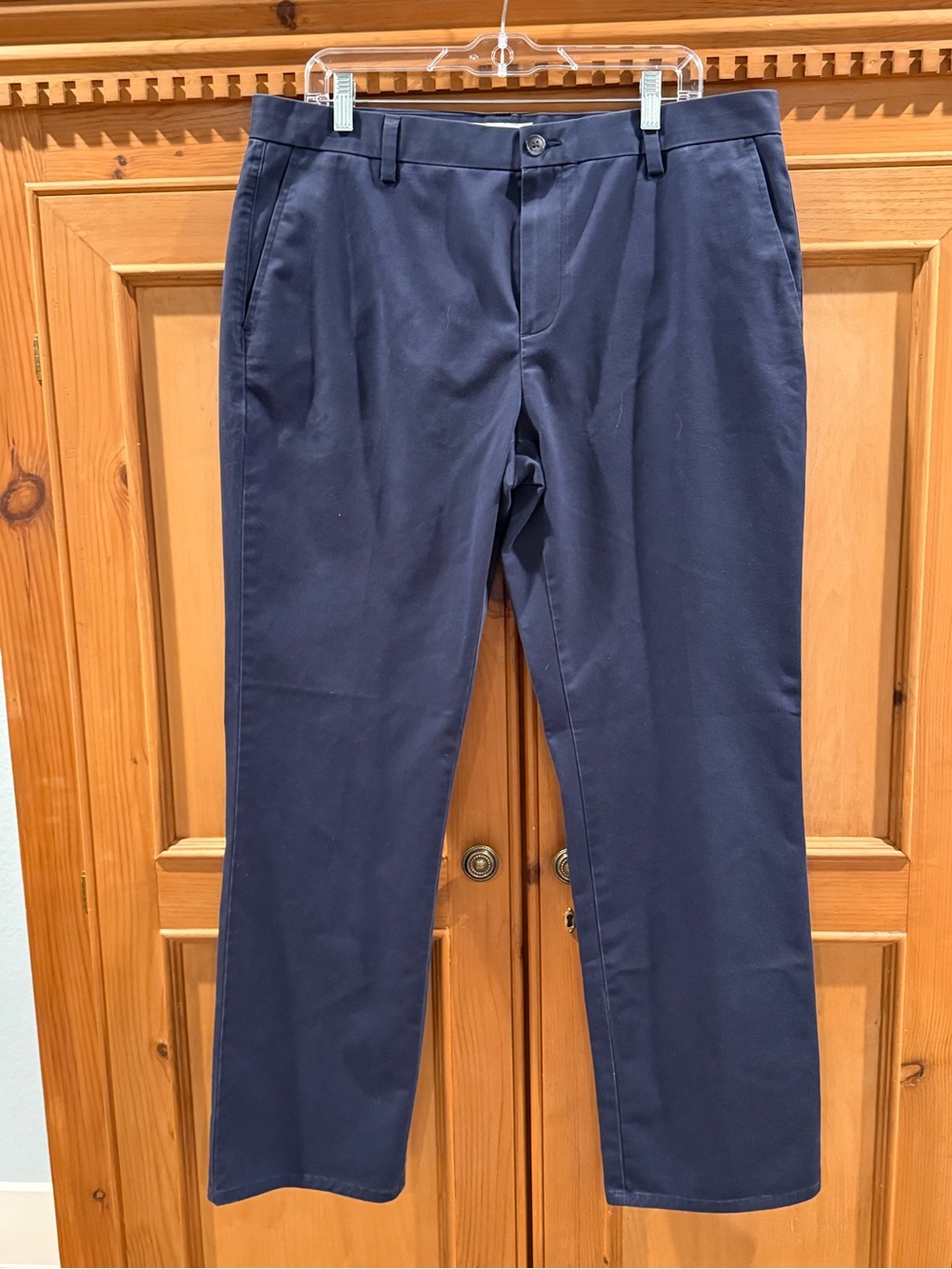 Hawker Rye Men's Navy Flat Front Chinos- Classic Straight Fit
Size 36x32